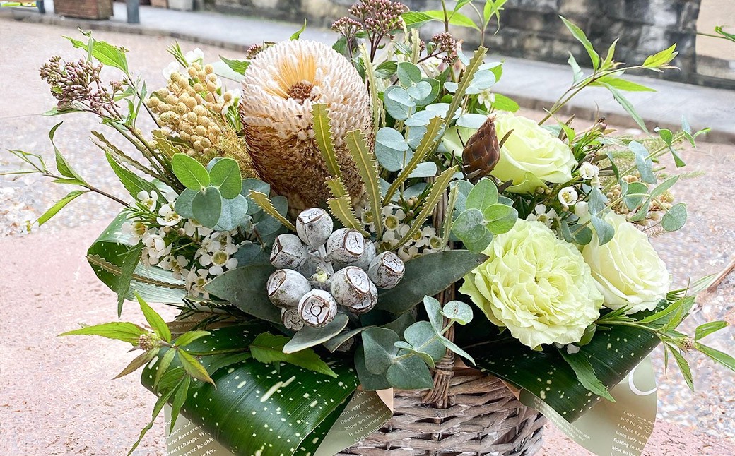 【全12回定期便】 おまかせフラワーアレンジメント 【L】 長崎県産 お花 花 ギフト