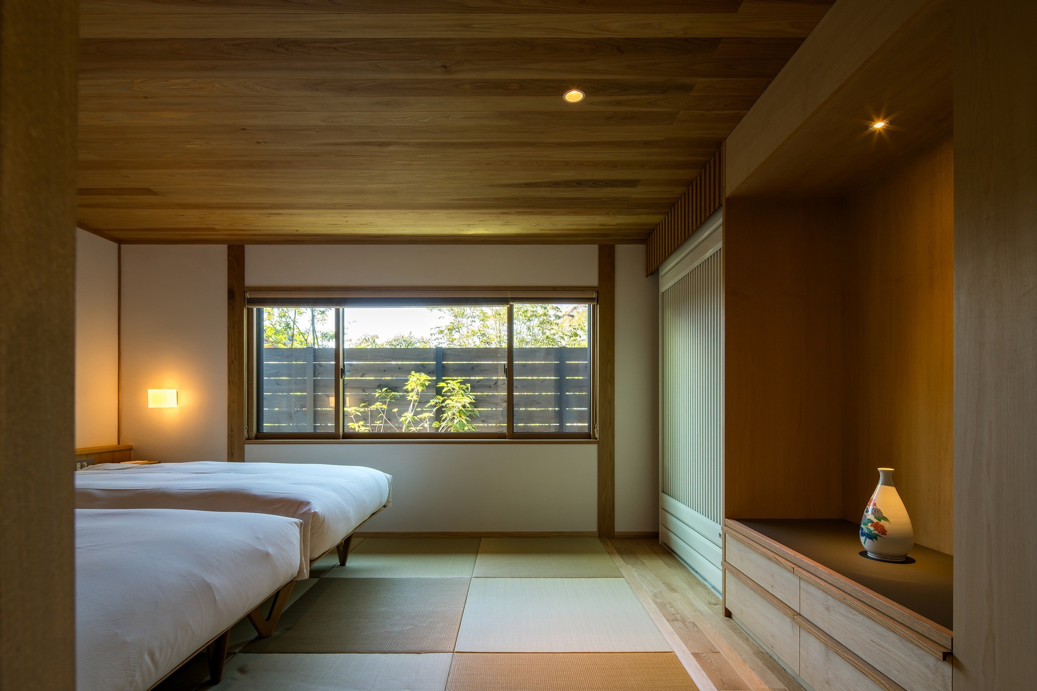 ベッドには金属のスプリングを使用していないため、体に帯電しません。そのためぐっすりと睡眠がとっていただけます。