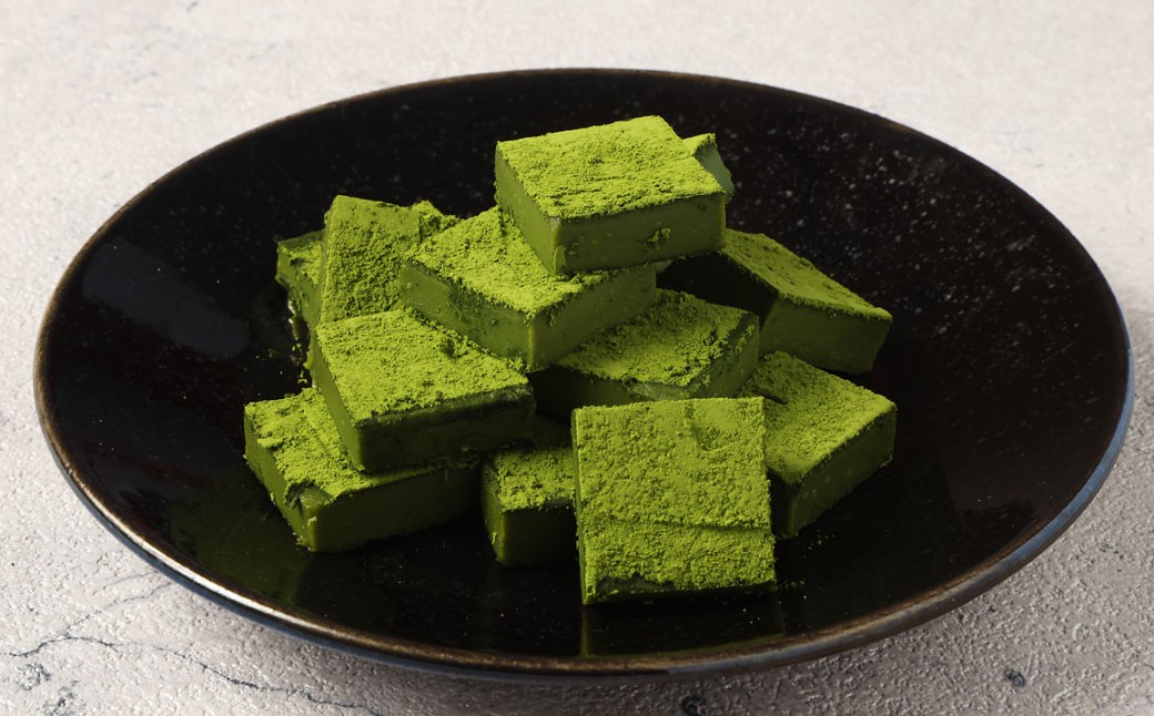 《冷凍》 北海道生チョコレート （抹茶） 約500g （約100g×5箱） 合計100粒