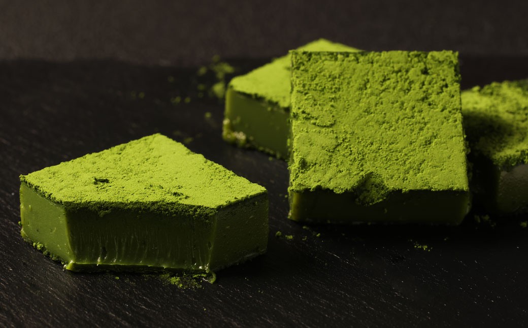 《冷凍》 北海道生チョコレート （抹茶） 約500g （約100g×5箱） 合計100粒