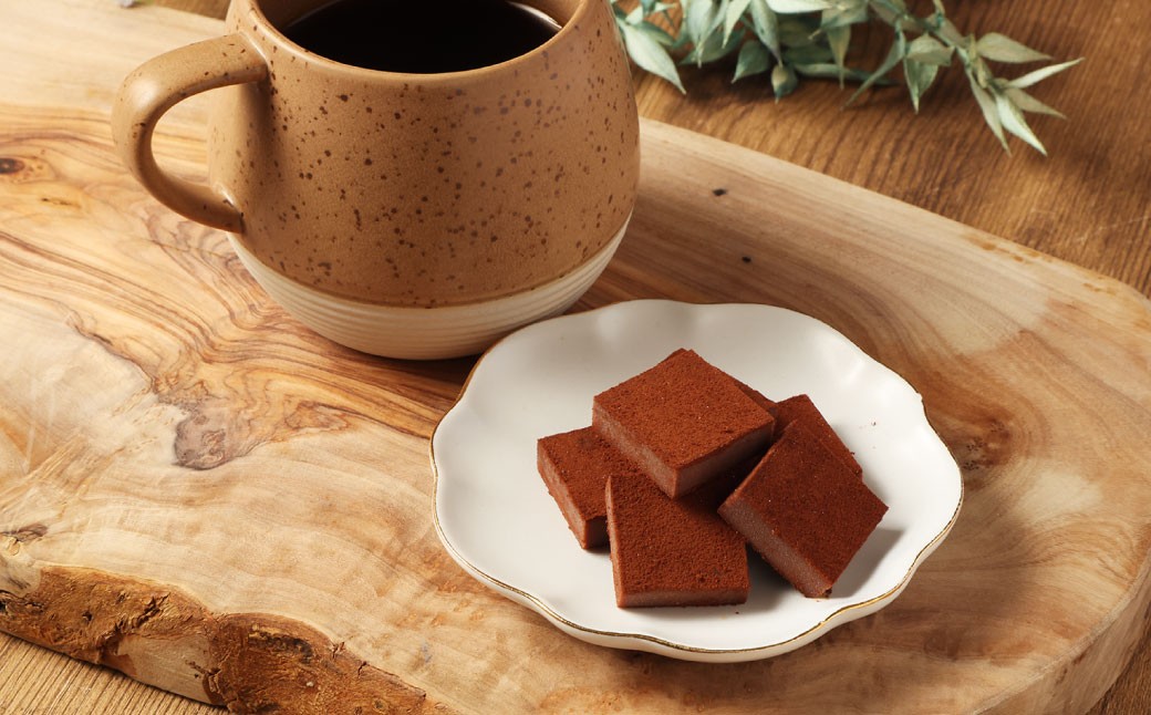 《冷凍》 北海道生チョコレート （ミルク） 約500g （約100g×5箱）