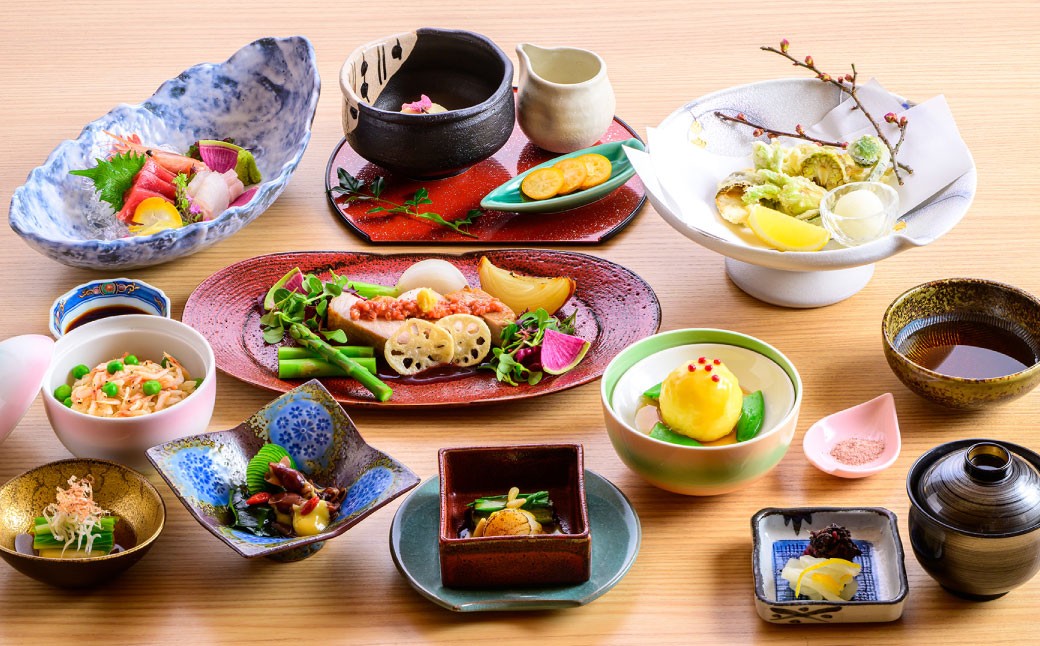 オーセントホテル小樽 日本料理 入舟 「四季会席」ディナーコース ペアお食事券