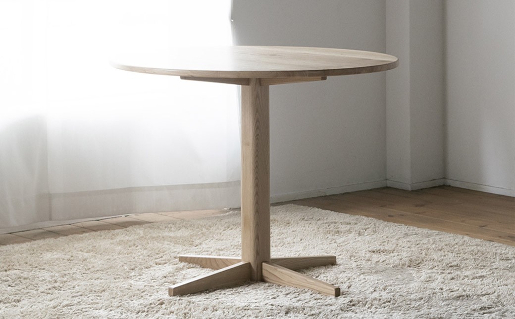 くりの丸いダイニング1本足タイプ （直径80cm・国産栗材・ウレタン） ダイニングテーブル