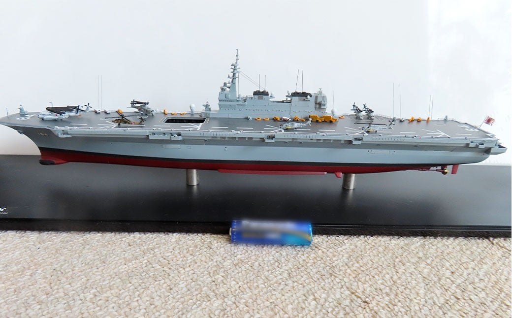 プロプラモデラーが作る！ 一点物 海上自衛隊 護衛艦 「かが」 1／700 （完成品） ピットロードベースプラモデル