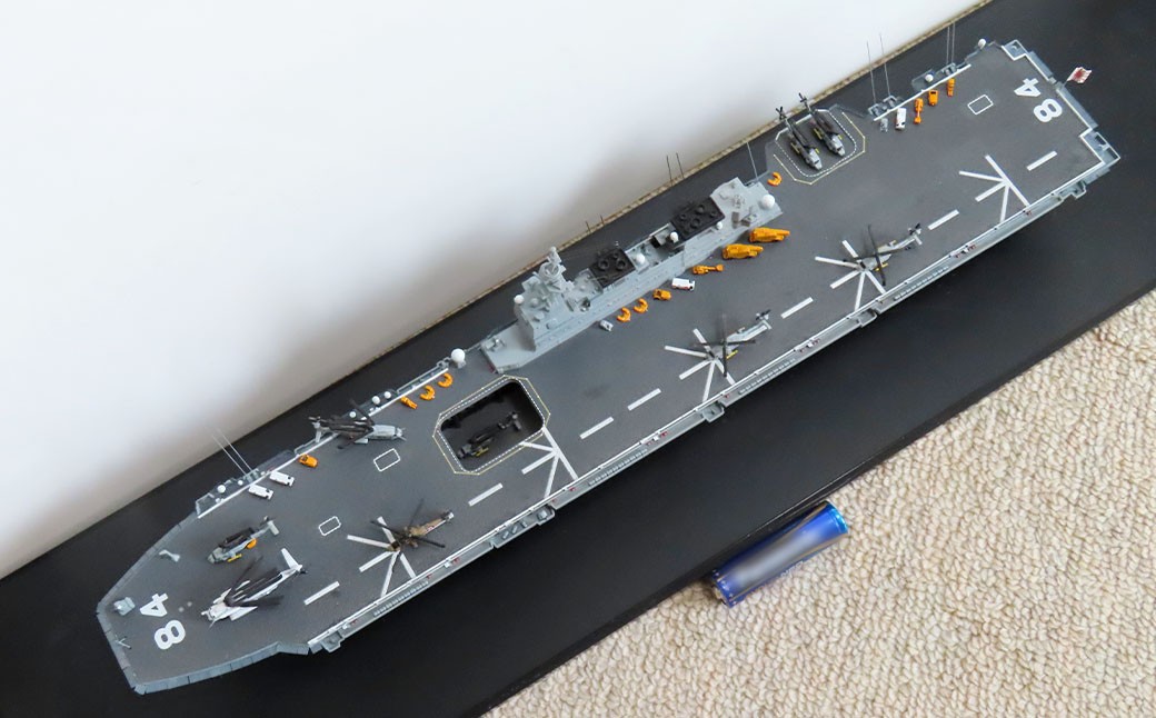 プロプラモデラーが作る！ 一点物 海上自衛隊 護衛艦 「かが」 1／700 （完成品） ピットロードベースプラモデル