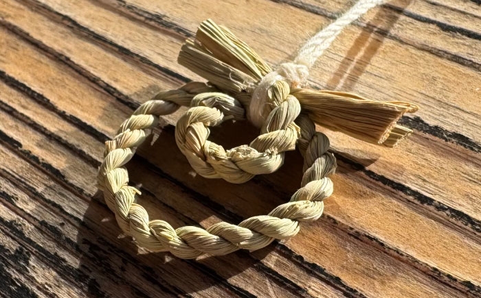 日々の暮らしのなかで、災いを除け、大切な場を守るお守りに。伝統 ハンドメイド