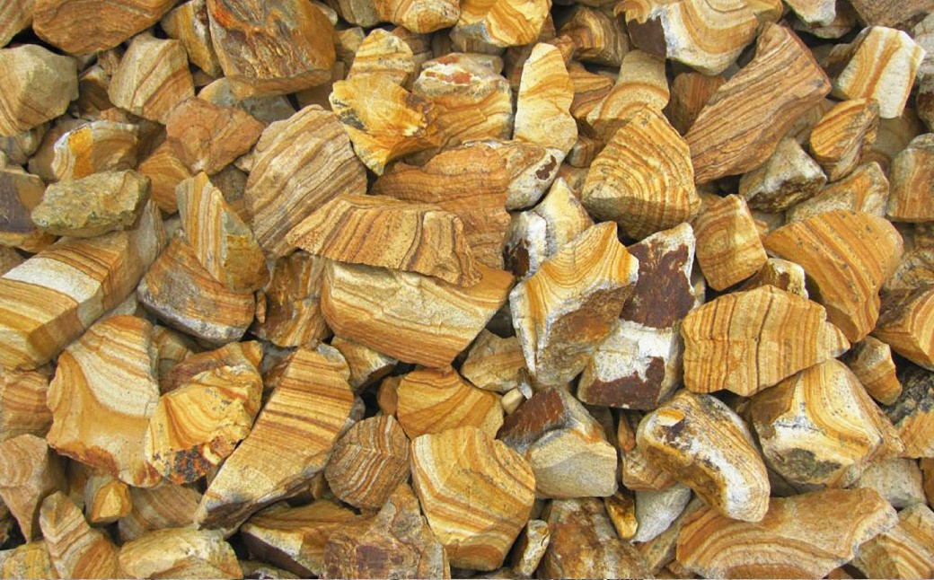 【15個口】庭石、ごろた石 天草中粒（60mm～150mm） 約20kg土嚢袋入り 合計約300kg