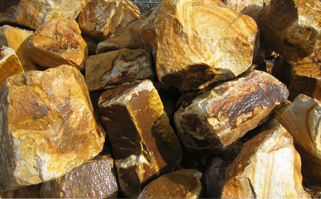 【3個口】庭石、ごろた石 天草大石（150mm～300mm） 約20kg土嚢袋入り 合計約60kg