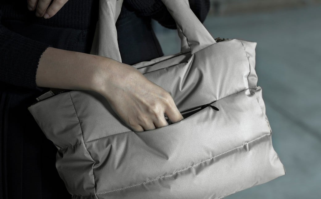 ＜UNISEX＞ 北海道ダウン ： RETAR NUY ／ レタールヌイ ［RURA ／ ルラ］ DOWN TOTE BAG