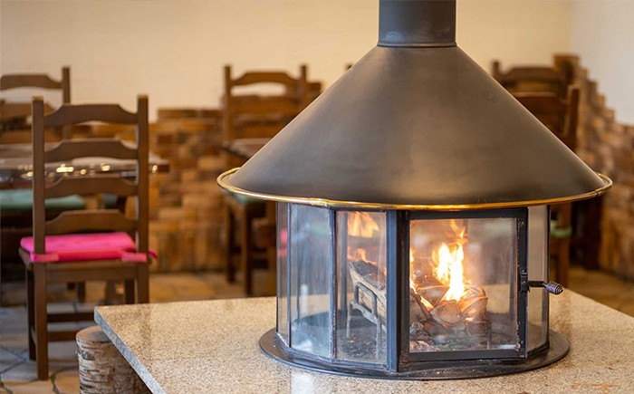 落ち着いた雰囲気の連とレストランです