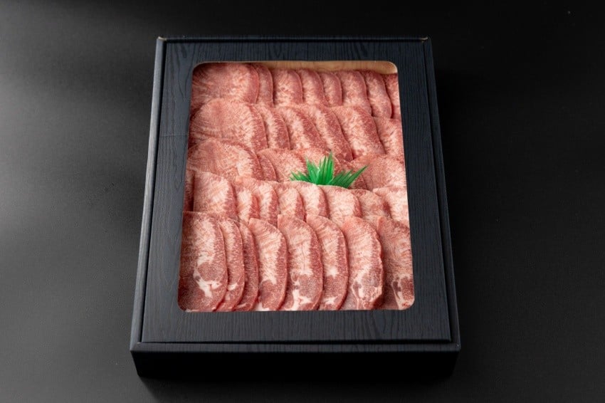 商品は写真のように化粧箱にきれいに盛り付けて出荷します