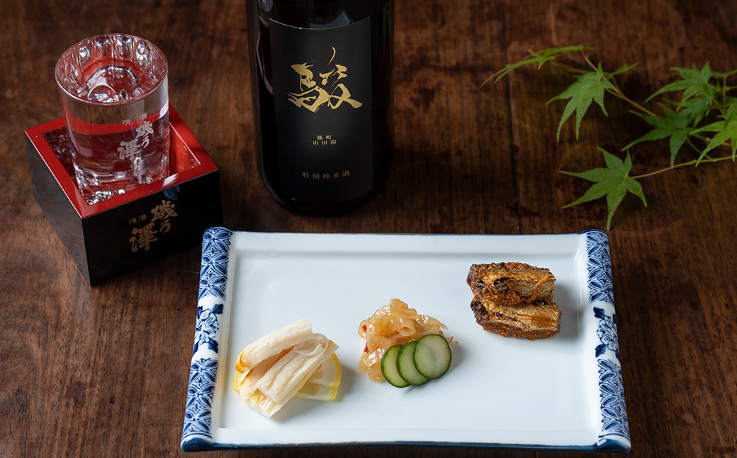 いそのさわ 駿 (特別純米酒 720ml)