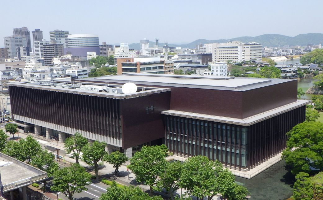 岡山県立図書館