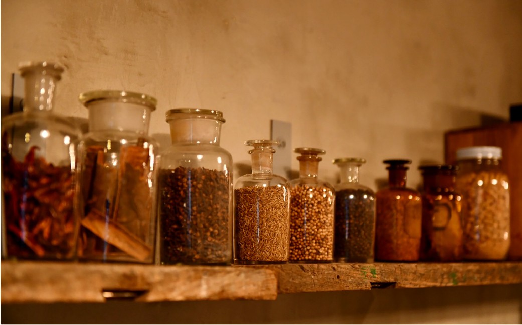 カリーショップくじら お食事券  【 3000円 分 】