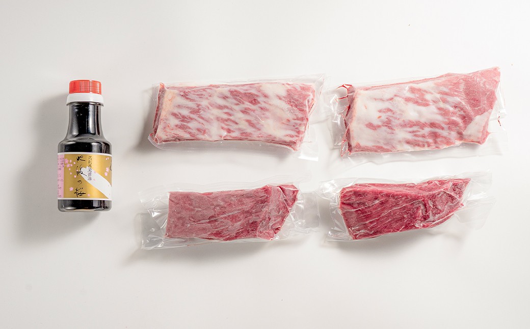 【桜屋】赤身霜降り馬刺し食べ比べ（各300g） 計600g（専用醤油付き 150ml×1本）