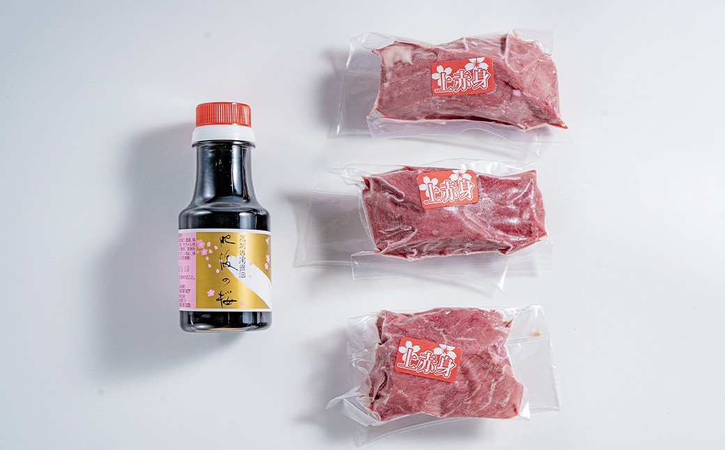 【桜屋】上赤身馬刺し300g（専用醤油付き 150ml×1本）