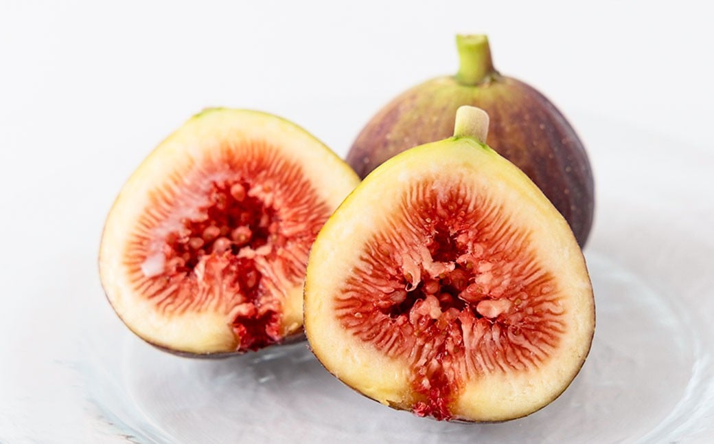 イチジク（とよみつひめ）約300g×4パック