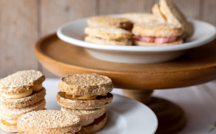 お菓子 菓子 洋菓子 焼き菓子 フランス菓子 個包装 冷蔵 デザート スイーツ フルーツ 果物 チョコレート いちご コーヒー