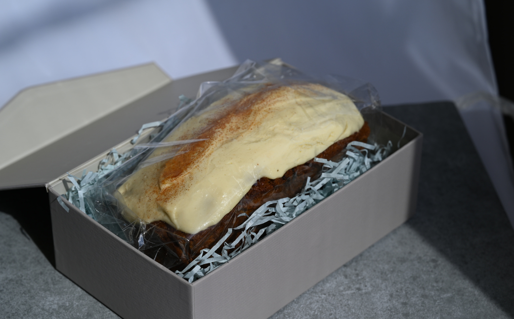 キャロットケーキ　※２本セットでお届けいたします。