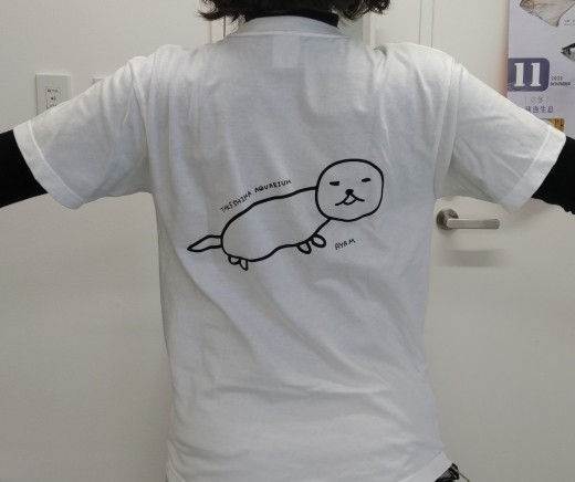 やばうそTシャツ　裏