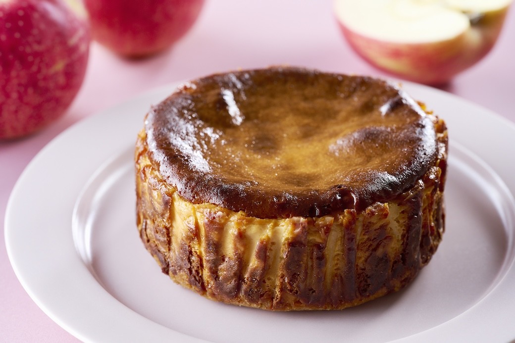 キャラメルりんごのバスクチーズケーキ