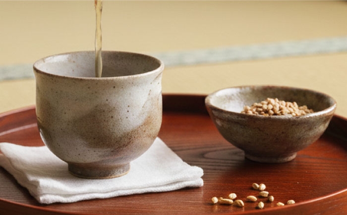 むぎ茶の煮だしが楽になるむぎ茶用煮だしパック。