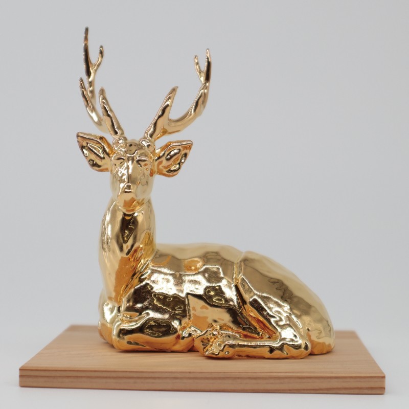 奈良一刀彫の金メッキレプリカ