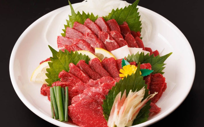  馬刺し 食べ比べ セット 霜降り馬刺し 馬肉 桜肉 霜降り 中トロ 赤身 タレ付き 冷凍 刺身 九州 熊本県 特産品 山鹿