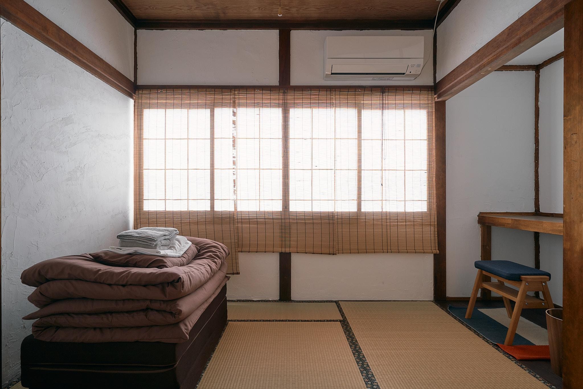 駅から徒歩５分。まちに溶け込む滞在を叶える、塩尻のゲストハウス