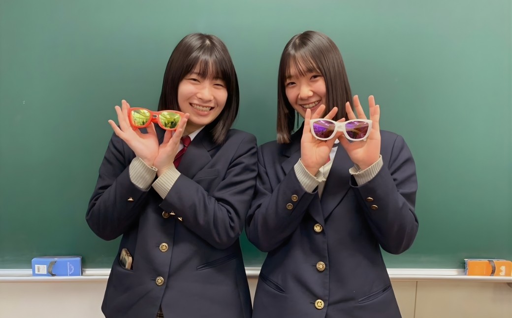 唐津南高校の生徒とRE:C
高校生の挑戦から生まれた、循環型サングラス。