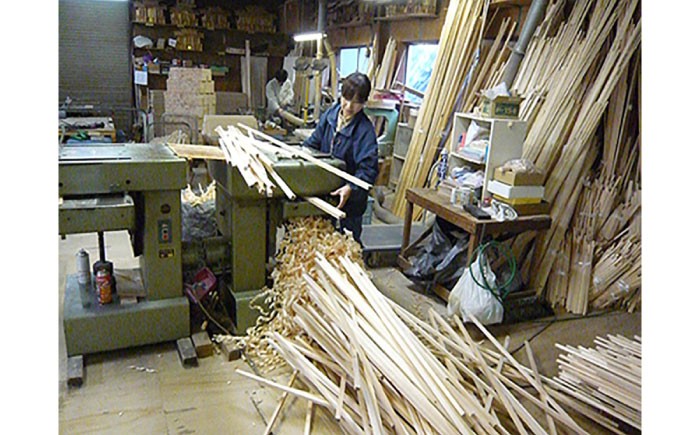 東濃桧×職人技。洋間にも馴染む新しいかたちの神棚。
