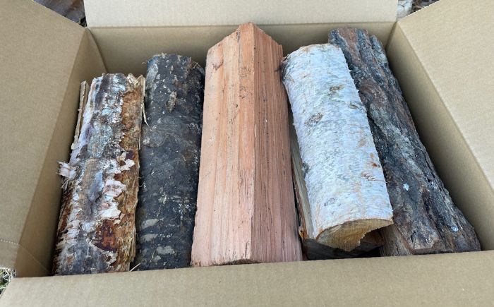 北海道産 ミックス 乾燥薪 まき 薪ストーブ マキ 木材 燃料 キャンプ 焚火