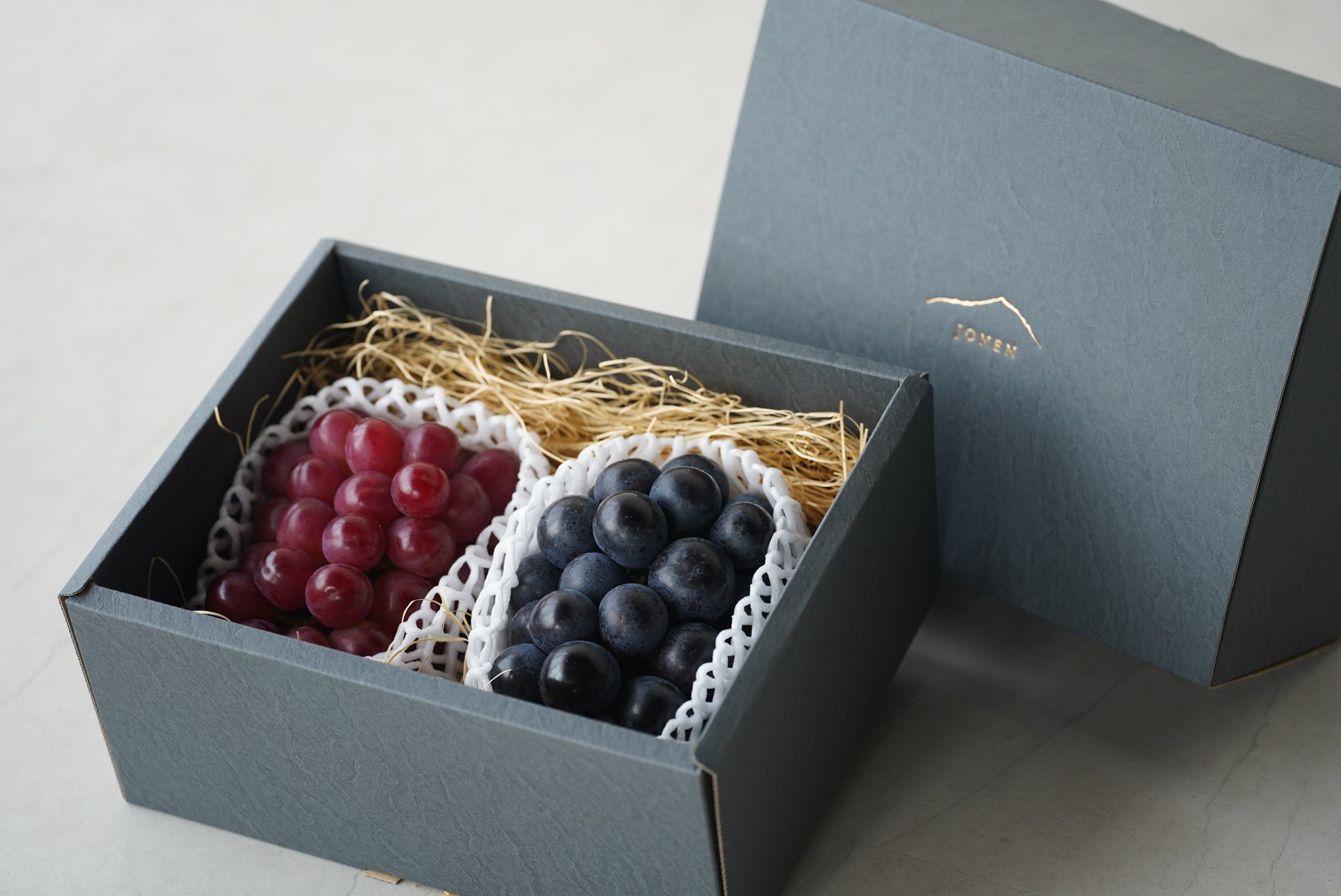 清らかな空気、綺麗な水、豊かな土壌で育まれた元気いっぱいのぶどう