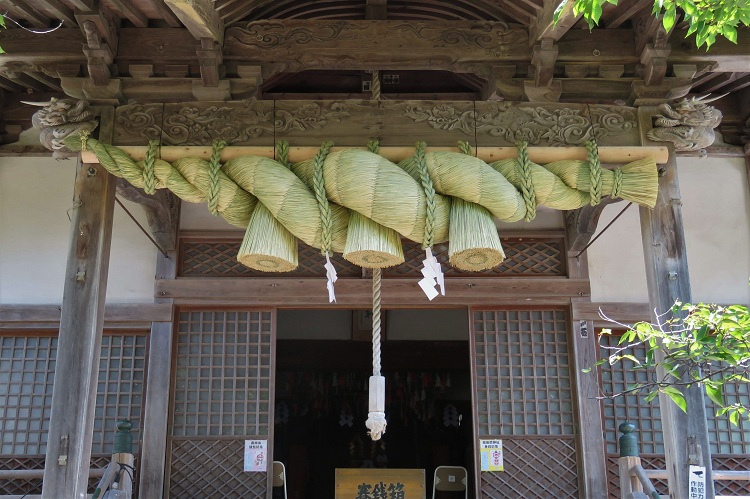 神社に奉納された様子
