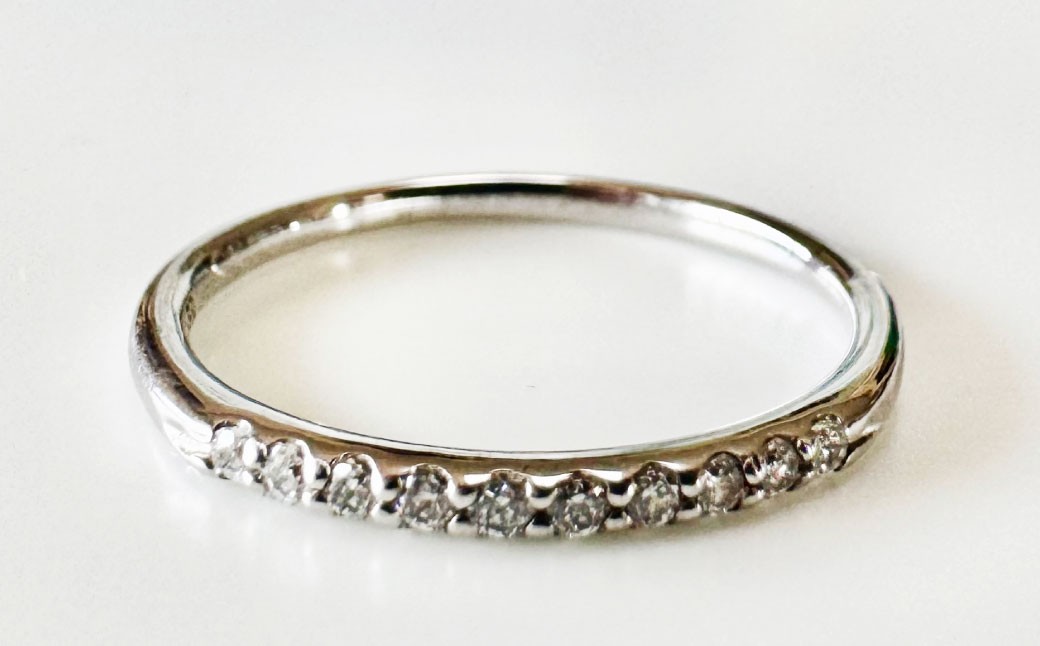 プラチナダイヤモンドリング ハーフエタニティーリング 0.10カラット 【AK-5469/0001】 