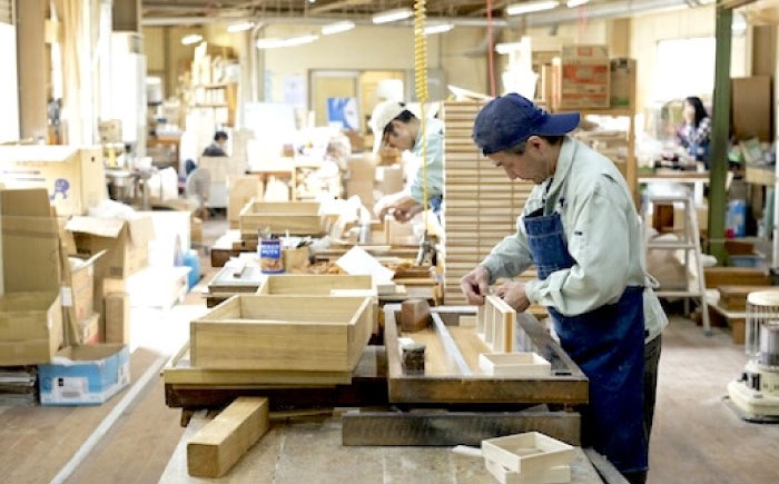 天然桐の調湿力で、毎日をフレッシュに パン パンケース