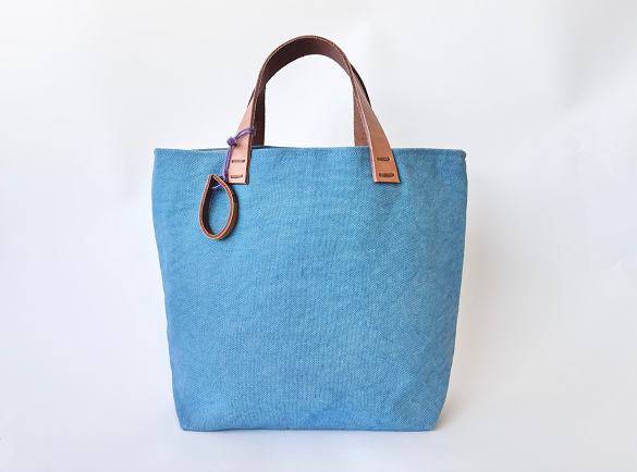 手染め製品のため、画像と実際の色とは異なる場合があります。