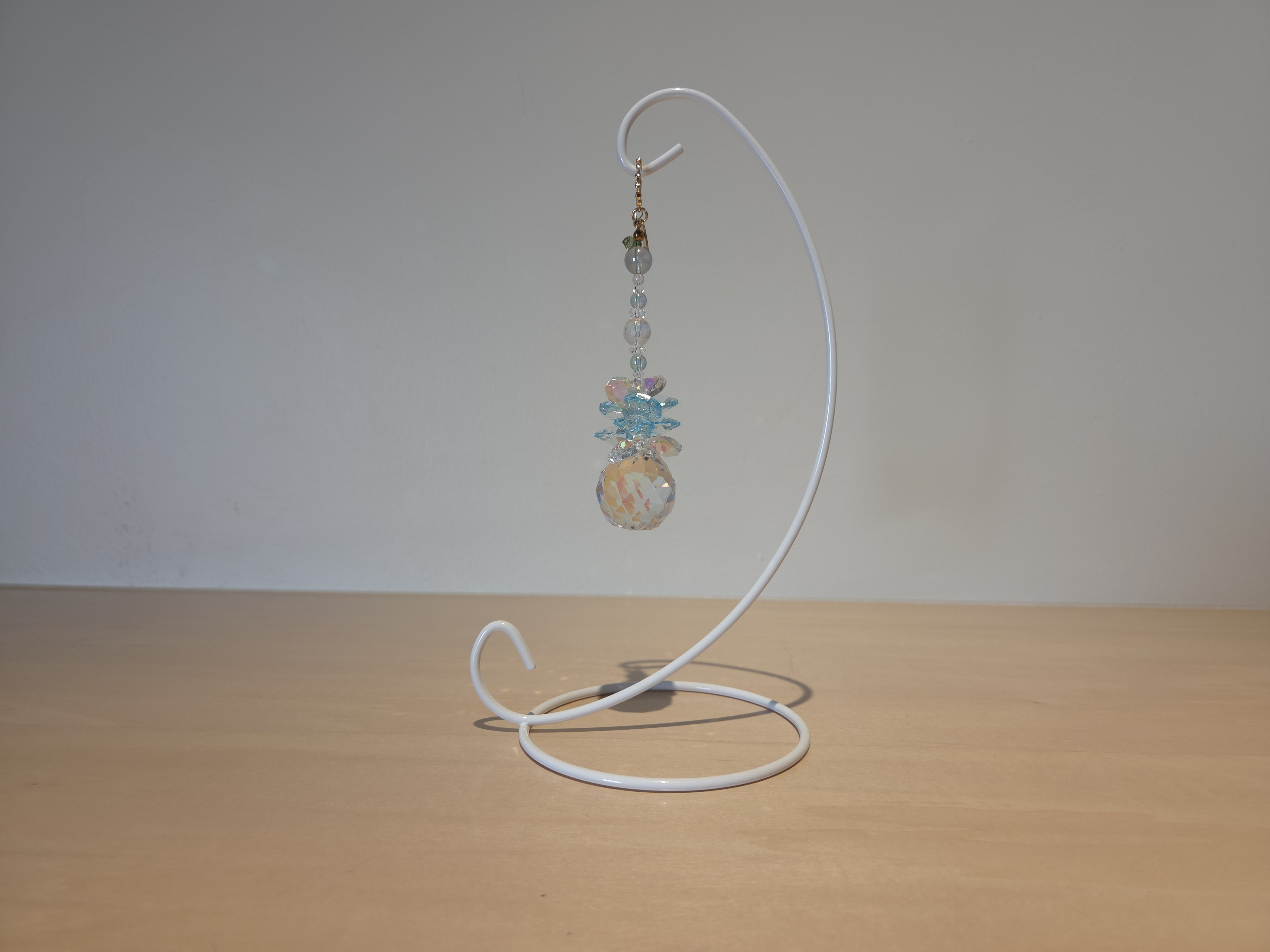 北海道池田町で作られるワインや美しい景色をモチーフに生み出された愛が詰まった返礼品です。