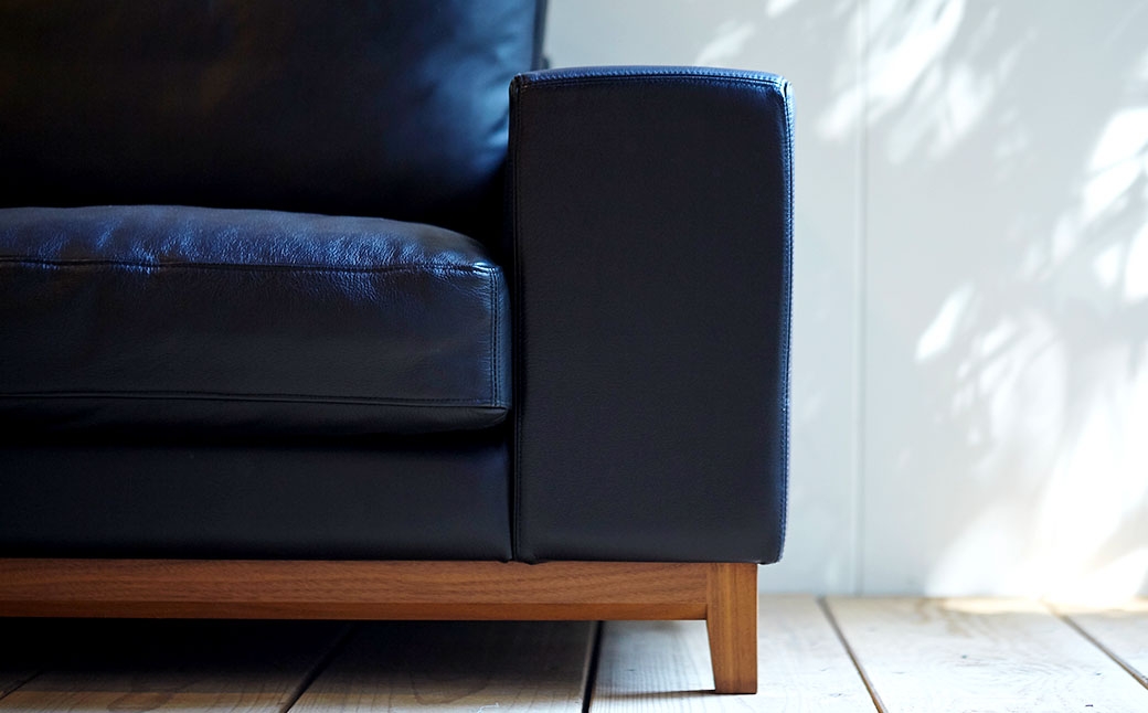 フロー3人掛ソファ (ウォールナット-本革ブラック)