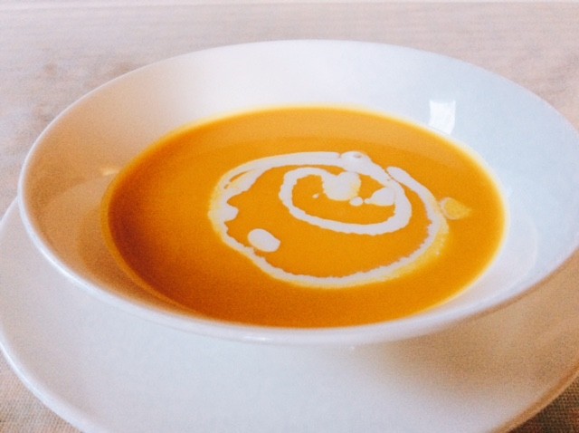 【かぼちゃのスープ】
かぼちゃと野菜をじっくり煮込み丁寧に裏ごししました。