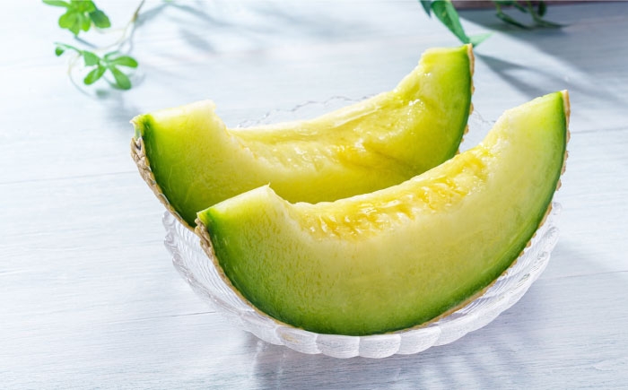 メロン 甘い 濃厚 メロン めろん melon タカミ 貴味 青肉 果物 くだもの 旬 フルーツ 高級 デザート 2玉 3玉