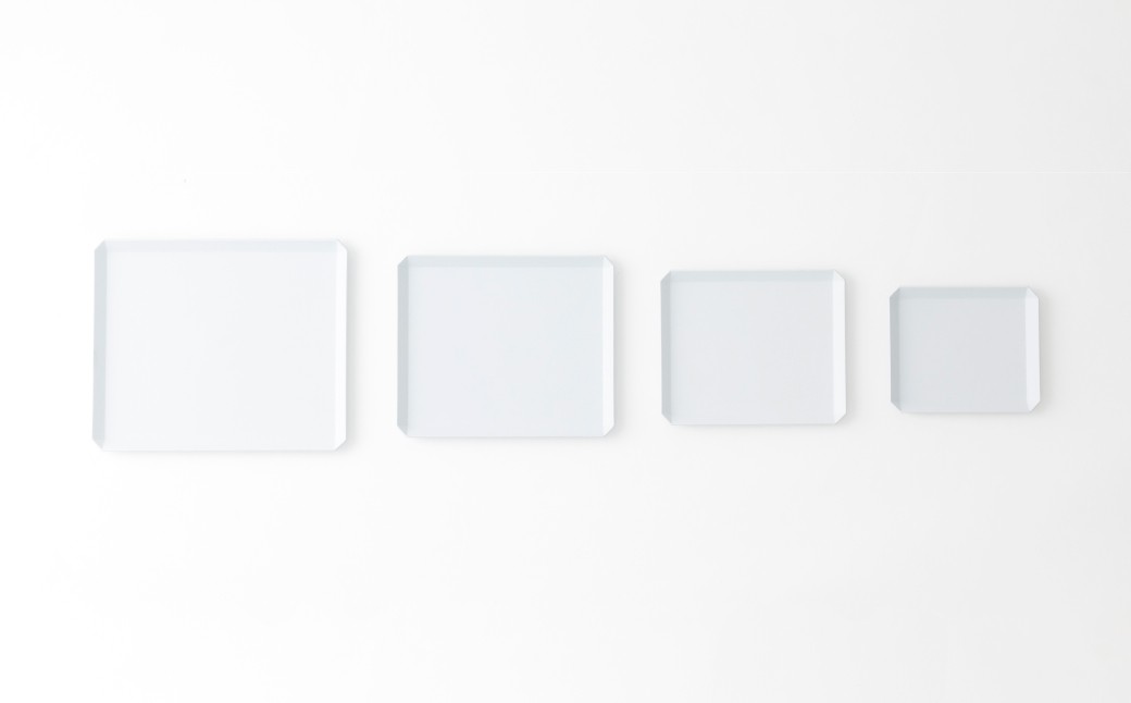 サラダからメーンディッシュ、ワンプレート料理にまで使える4サイズをセットにしました。