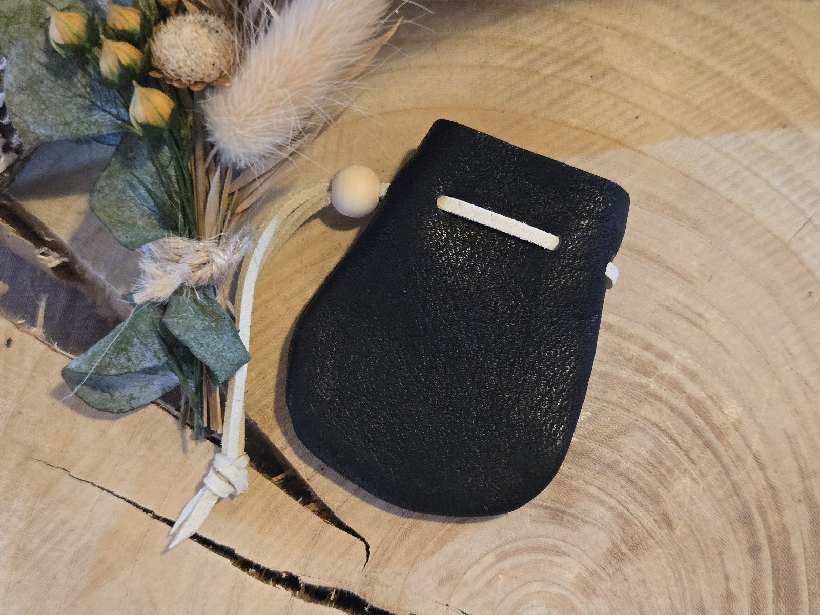 シカ革ブラック