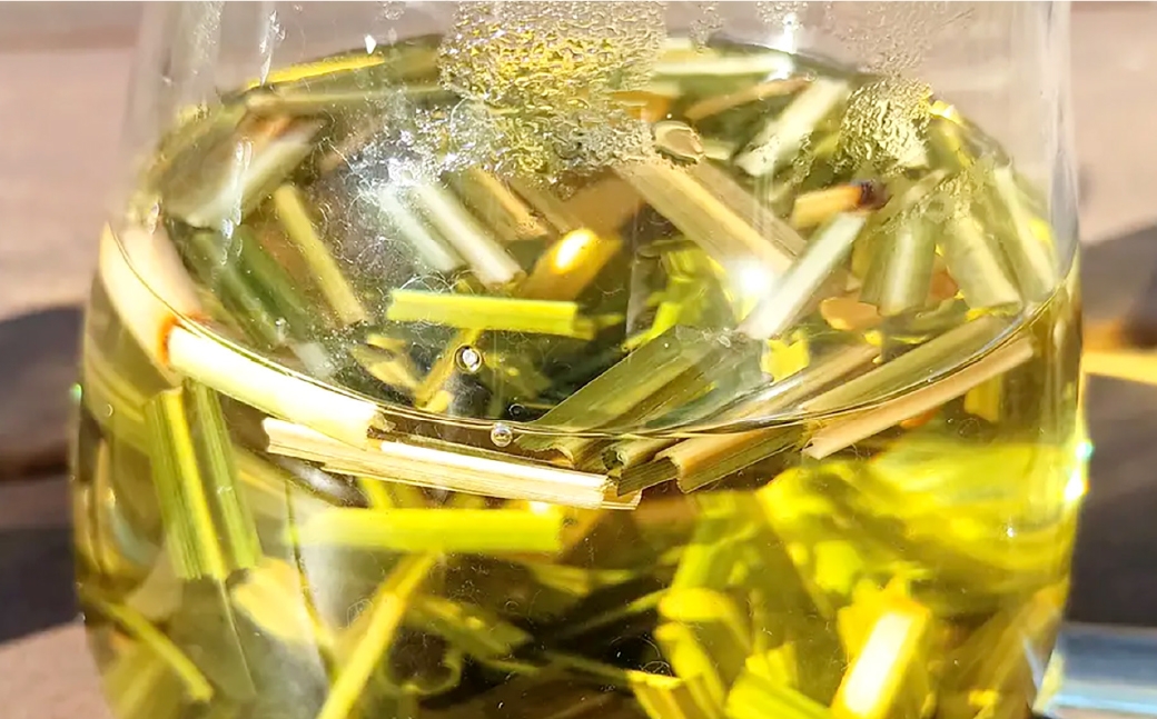 山梨のっぷい産ご褒美ハーブティー リーフ2種（ハイビスカスローゼル、レモングラス）