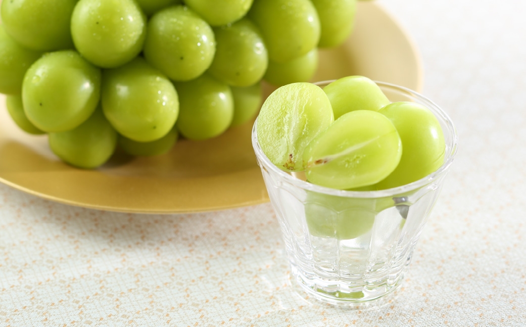 【2026年7月上旬～8月下旬発送予定】 岡山県産 シャインマスカット 晴王 約700g（約700g×1房）