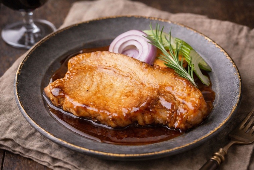 とんかつ、トンテキ、からあげ、角煮、チャーシュー…さまざまなお料理に！