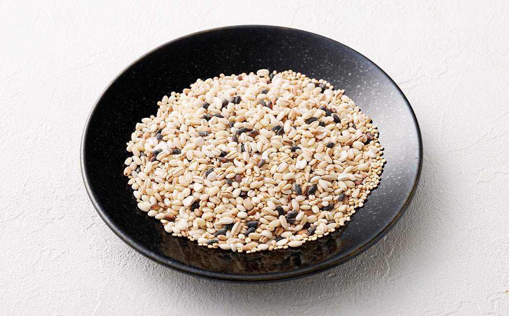 ふっくら香ばしいもち麦の入った雑穀ごはん 250g×6袋