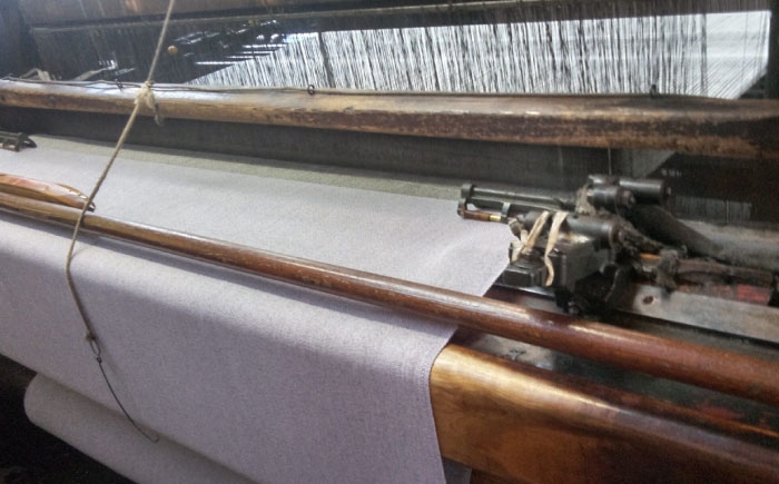 イチョウの枝葉を活用！地球と肌に優しいスーパーウール100%マフラー