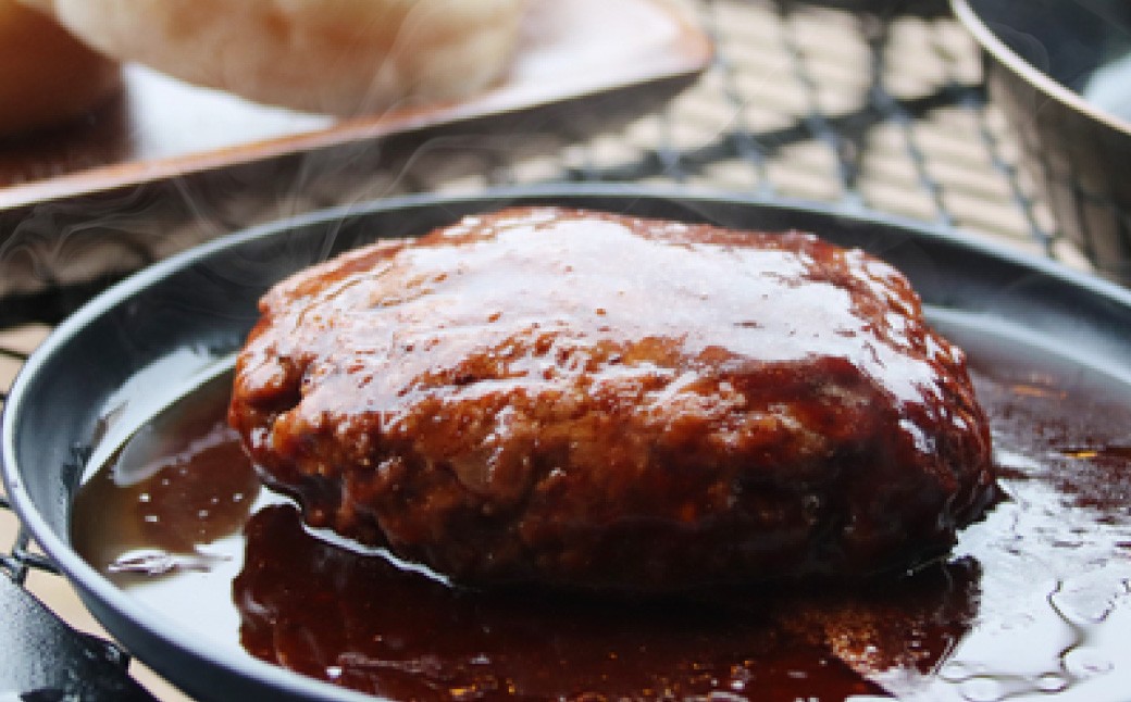 【3ヶ月定期便】博多和牛100％ 贅沢本格手ごねハンバーグ 150g×10個（計1.5kg）