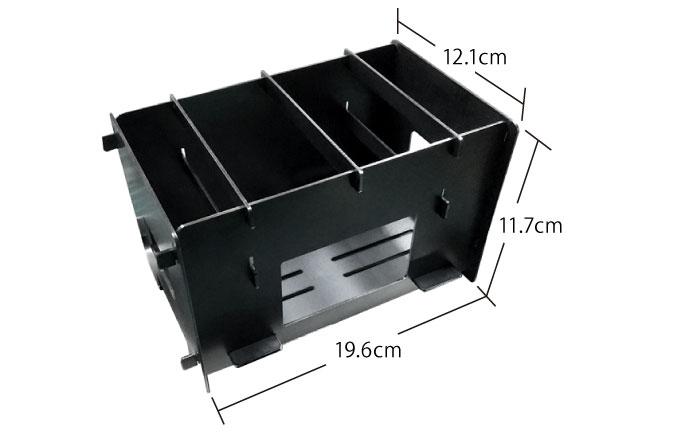 庭先から非常時まで。炭・薪・固形燃料も使える「頼れる万能コンロ」。